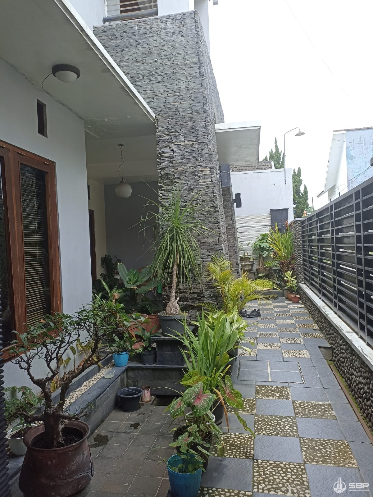 Rumah Cantik Megah Link Premium Pogung dkt UGM dlm Ringroad-13