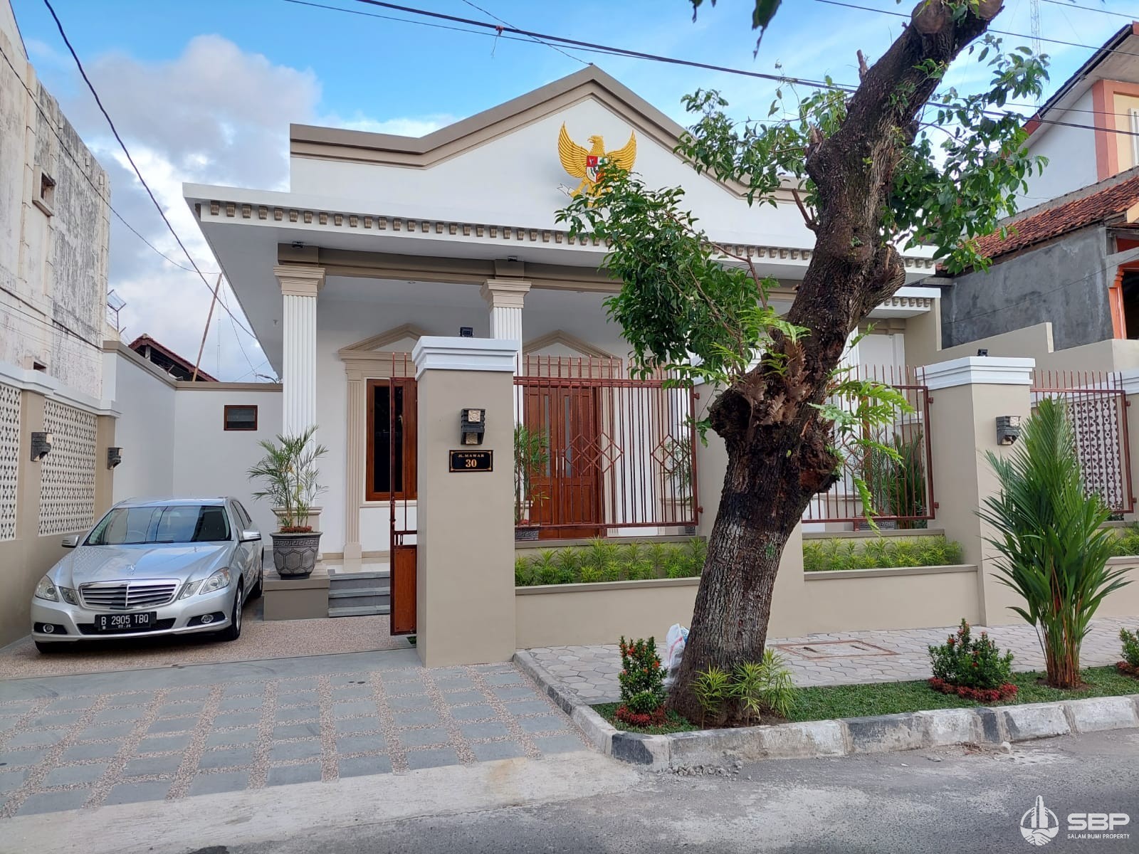 Rumah Cantik Mewah + Private Pool  Baciro dkt Balaikota Jogja-10