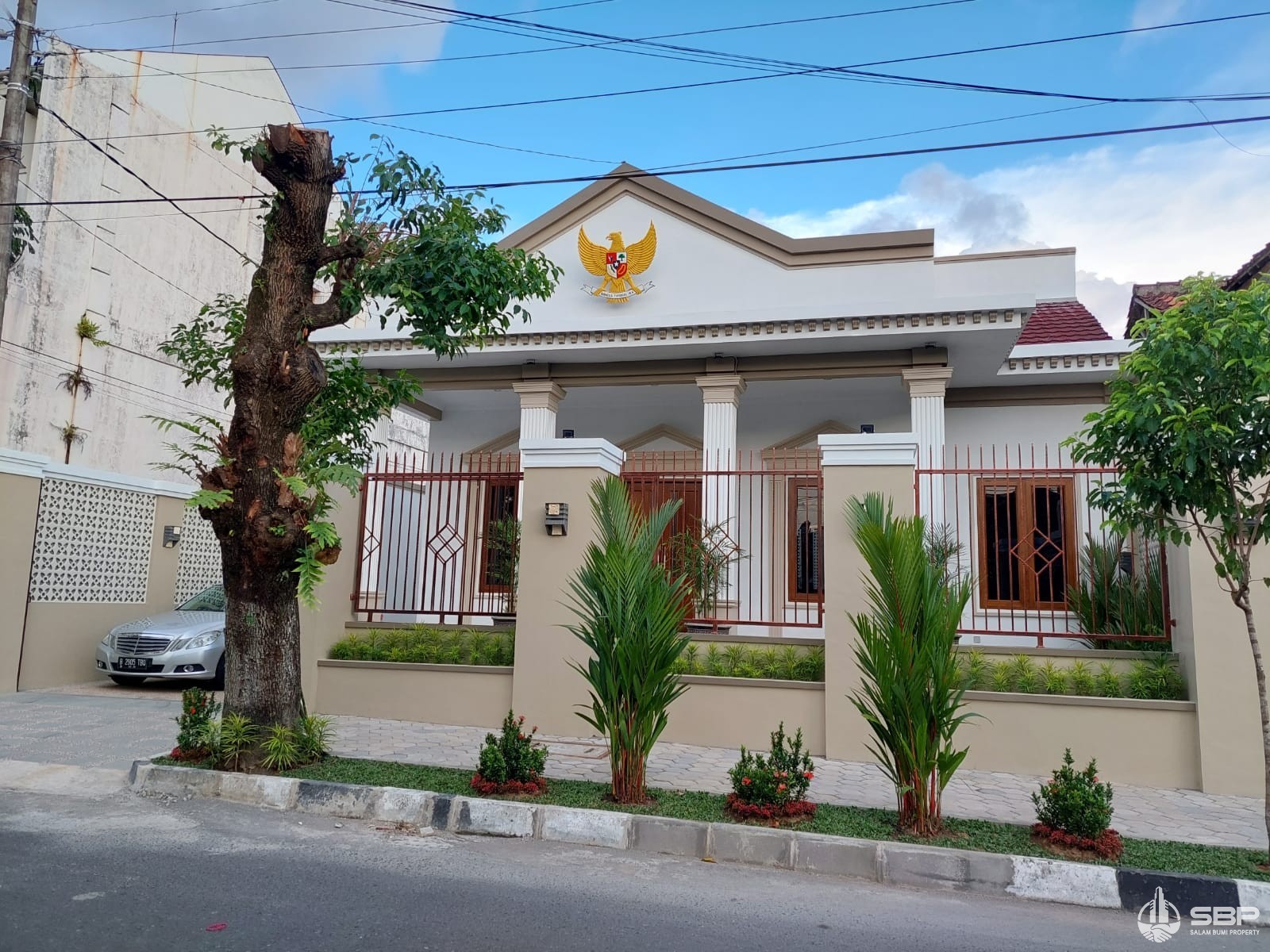 Rumah Cantik Mewah + Private Pool  Baciro dkt Balaikota Jogja-7