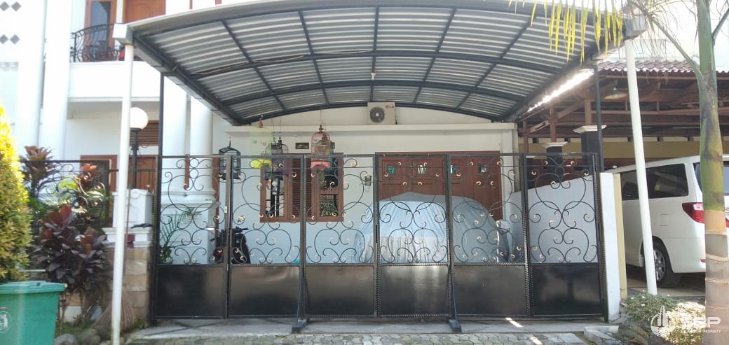 Rumah Mewah Kolam Renang dlm perum dkt Sleman City Hall,Denggung-27