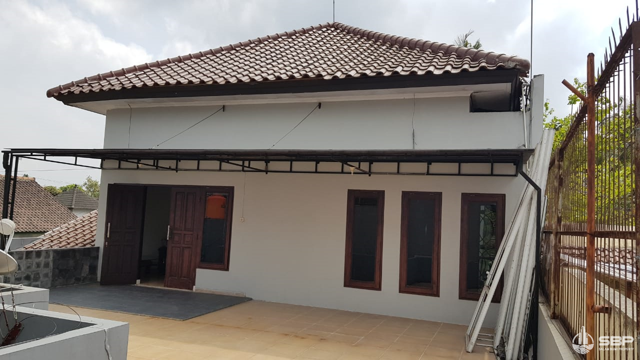 Rumah Mewah Pinggir jl dkt STPN jl Godean dlm Ringroad,Barat TUGU-3