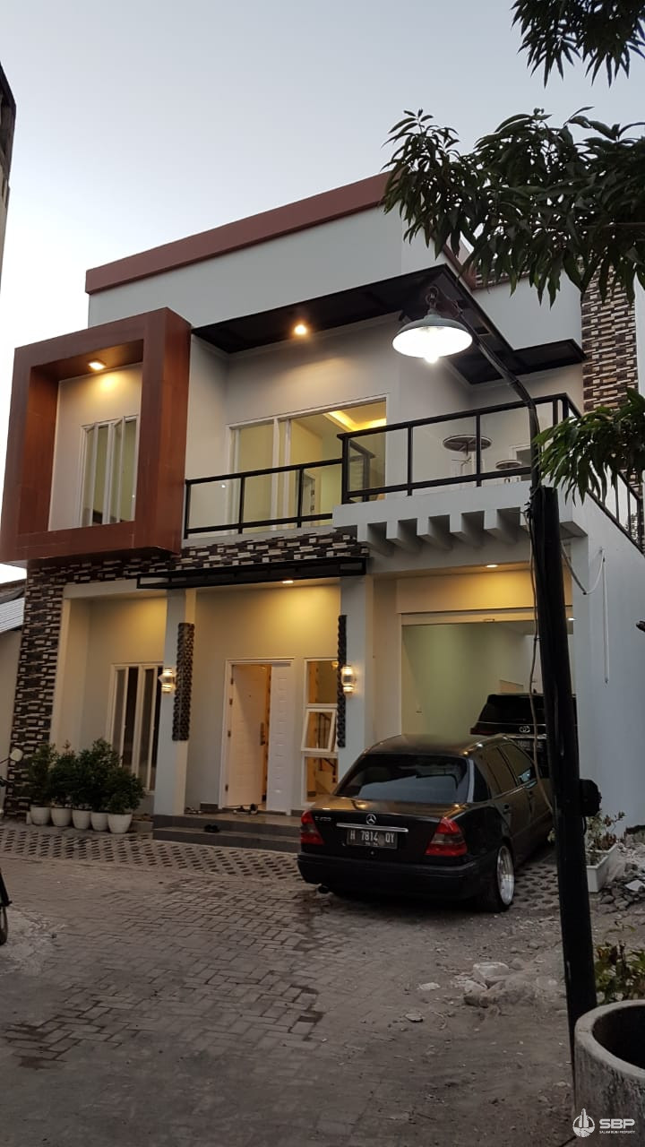 Rumah Cantik BAru Penuh Energik Barat UGM dlm Ringroad-1