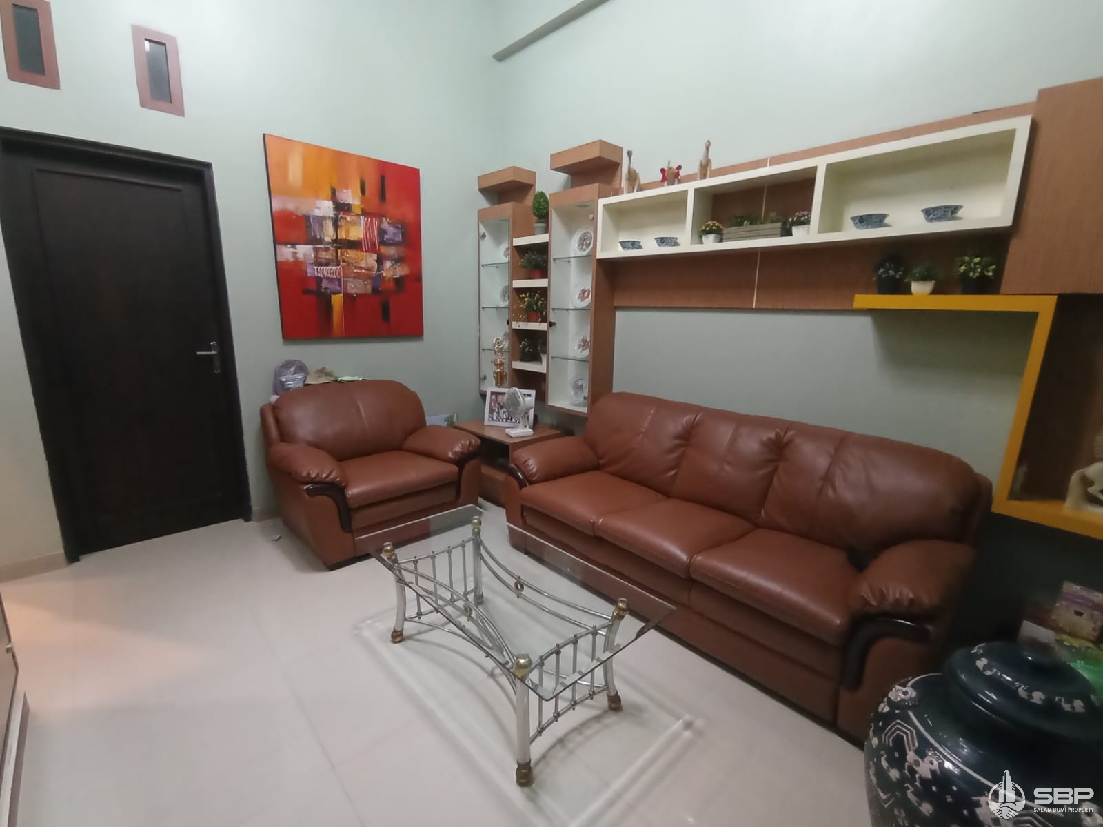 Rumah Mewah Semi Furnish dkt Ambarukmo Plaza,Akakom janti-3