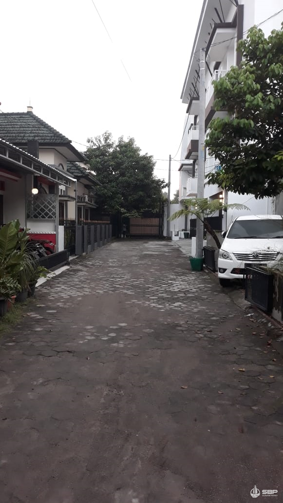 Rumah Cantik Strategis jl Sulawesi jl kaliurang km 6 dkt UGM-2